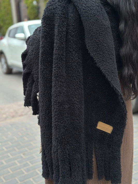 black shawl